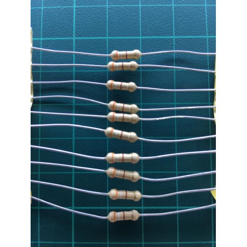 Resistors 390 OHM